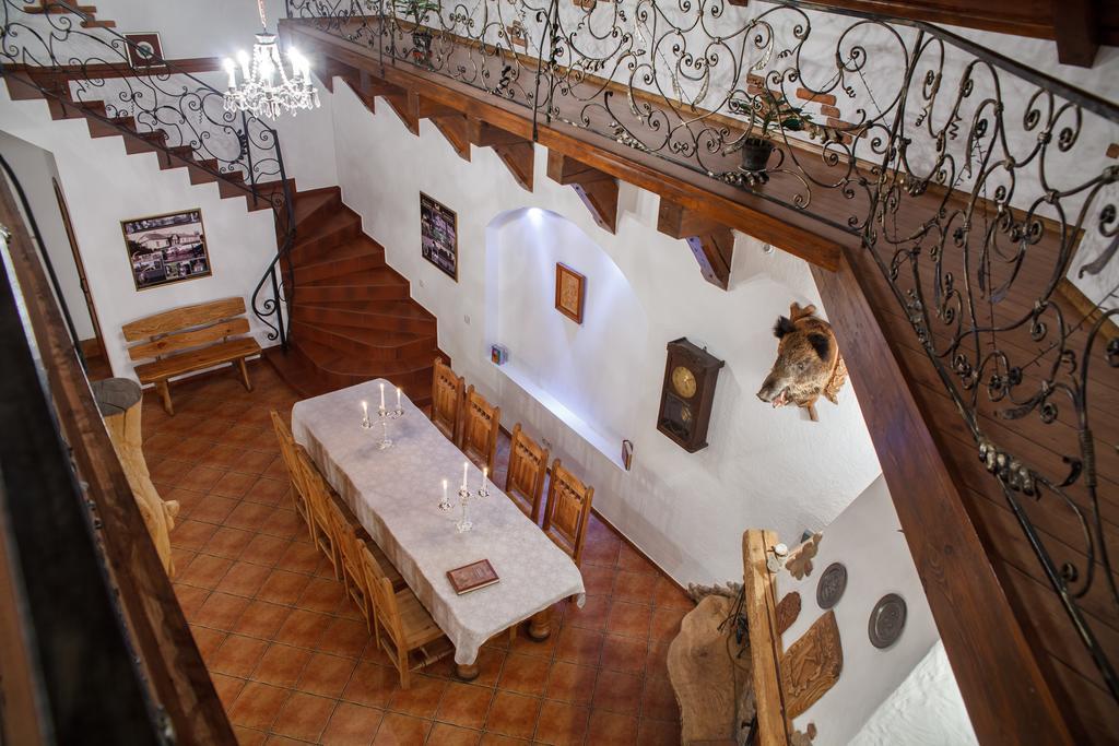 Karalinski Falvarok Tyzengauza Hotel Korolino  Camera foto