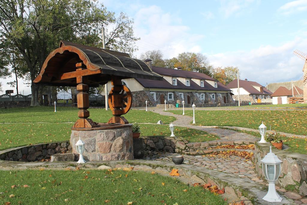 Karalinski Falvarok Tyzengauza Hotel Korolino  Esterno foto