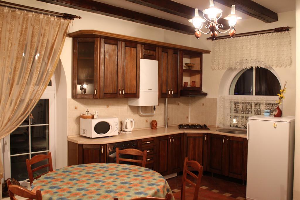 Karalinski Falvarok Tyzengauza Hotel Korolino  Camera foto